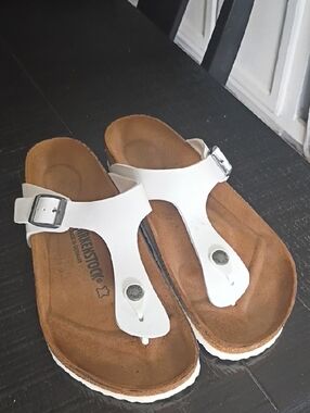 Birkenstock White Gizeh Leather Thong Sandals